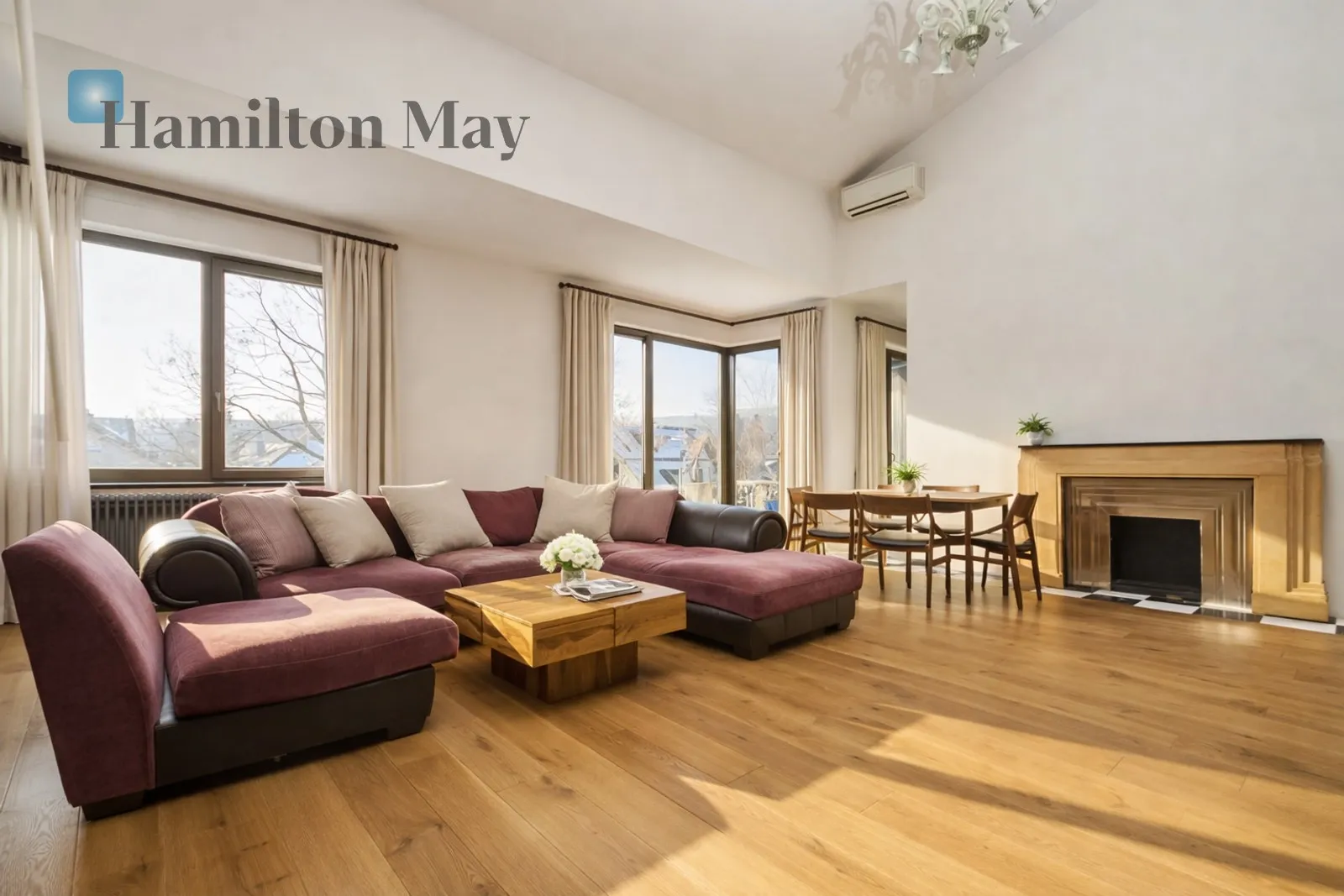 Street: Podłącze Region: Zwierzyniec Distance to centre: 4.34 km Level: 1 Price: 9990 PLN Bedrooms: 4 Bathrooms: 3 Size: 188m2 Price/m2: 53 PLN - slider