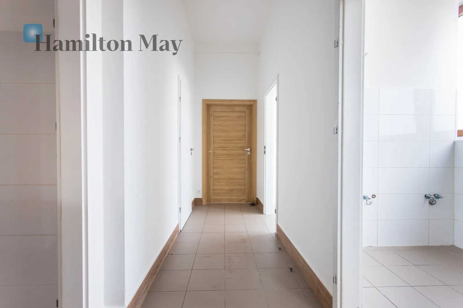 City: Wrocław Street: Wielkopolska Region: Fabryczna Subregion: Leśnica Price: 3505 EUR Bedrooms: null - slider