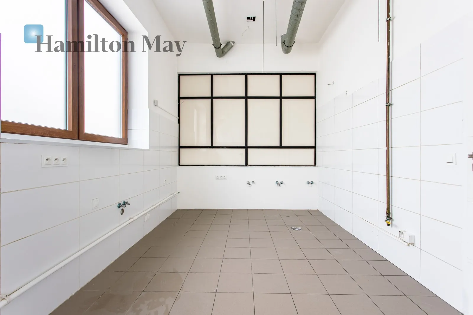 Street: Wielkopolska Region: Fabryczna Subregion: Leśnica Price: 3505 EUR Bedrooms: null Bathrooms: null - slider