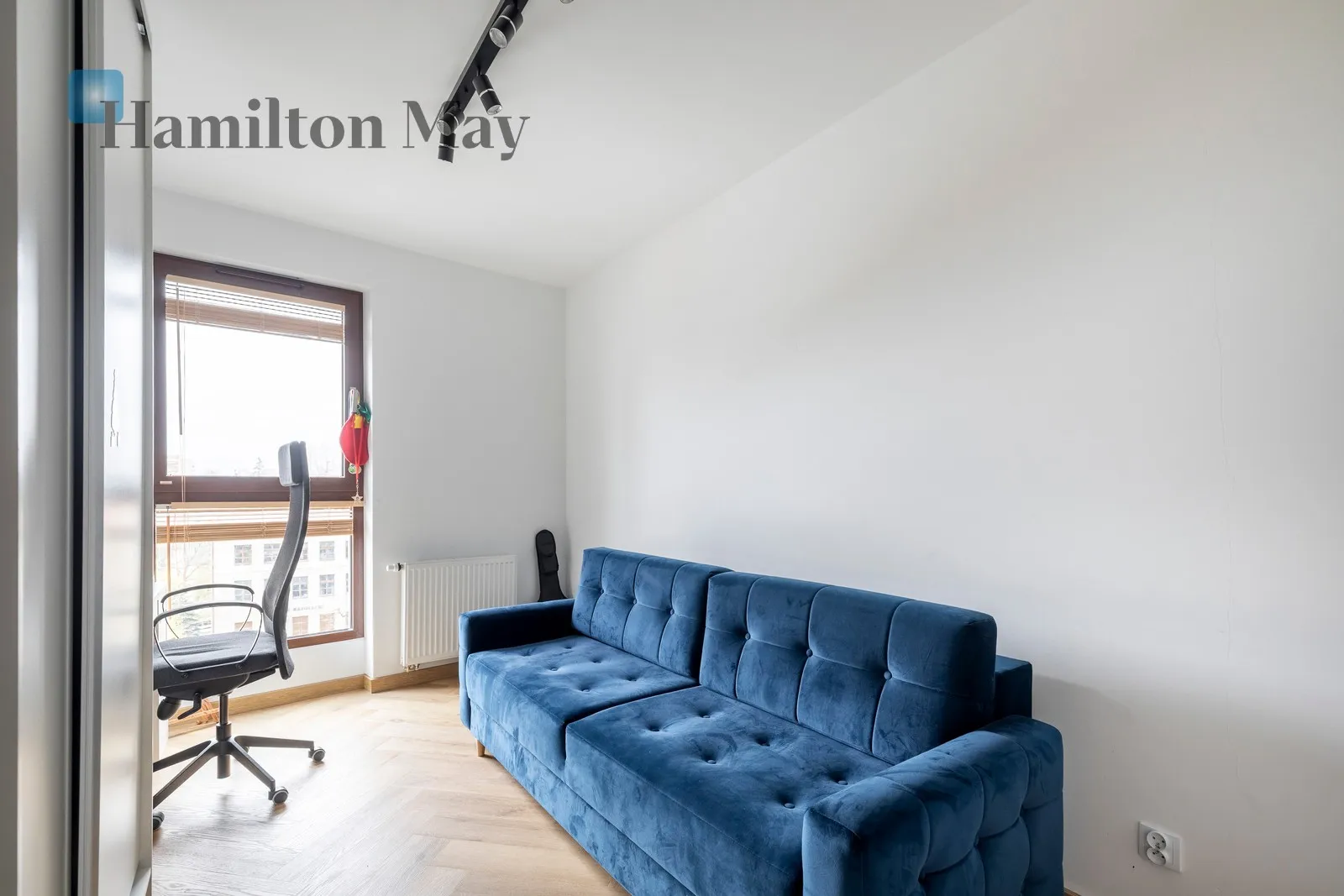 Region: Krowodrza Distance to centre: 1.99 km Level: 6 Price: 4700 PLN Bedrooms: 2 Bathrooms: 1 - slider