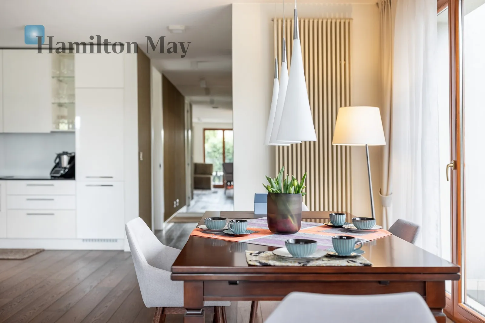 Luksusowy trzypokojowy apartament z dwoma balkonami w nowym budynku na Woli Justowskiej - slider