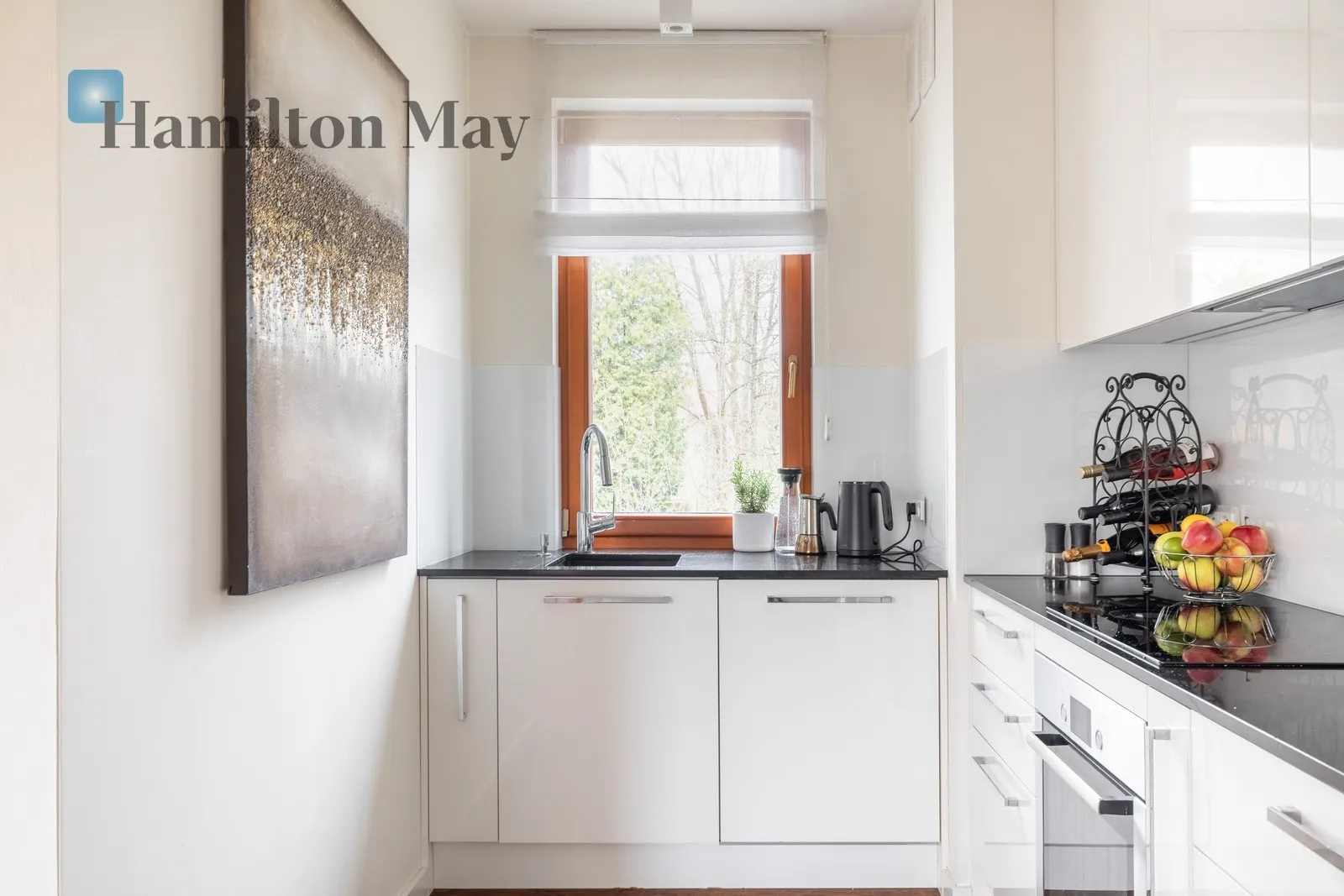 Luksusowy trzypokojowy apartament z dwoma balkonami w nowym budynku na Woli Justowskiej - slider