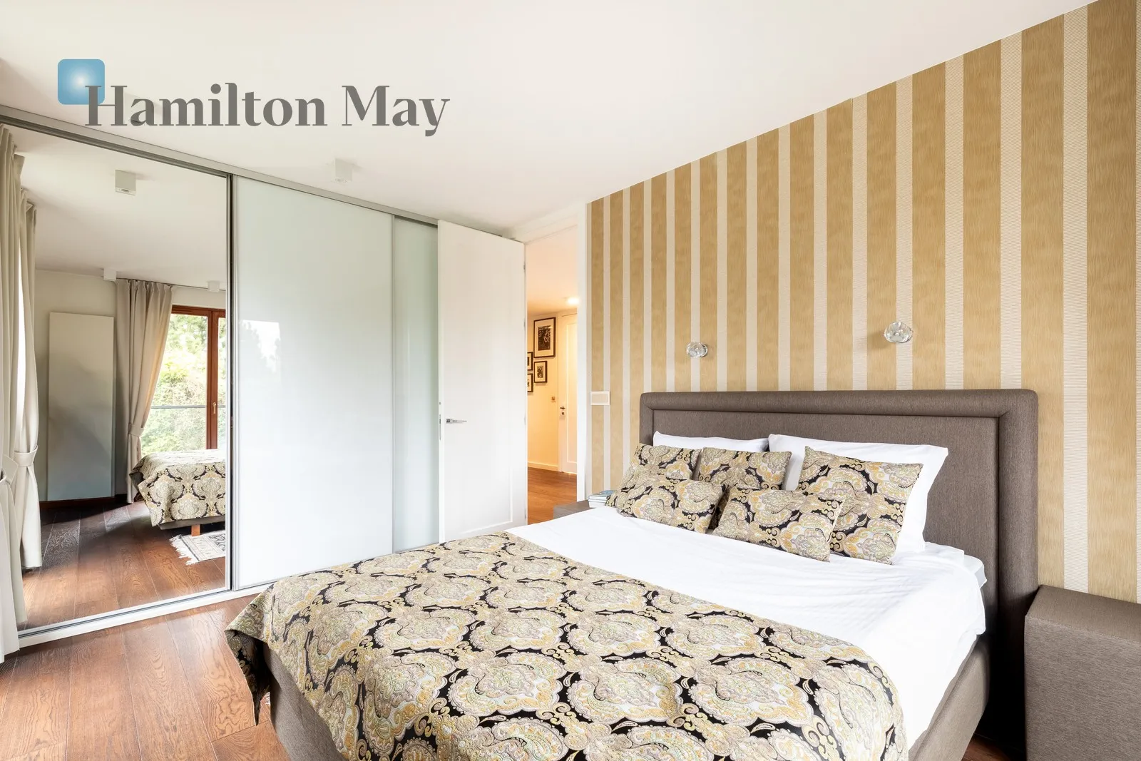 Luksusowy trzypokojowy apartament z dwoma balkonami w nowym budynku na Woli Justowskiej - slider