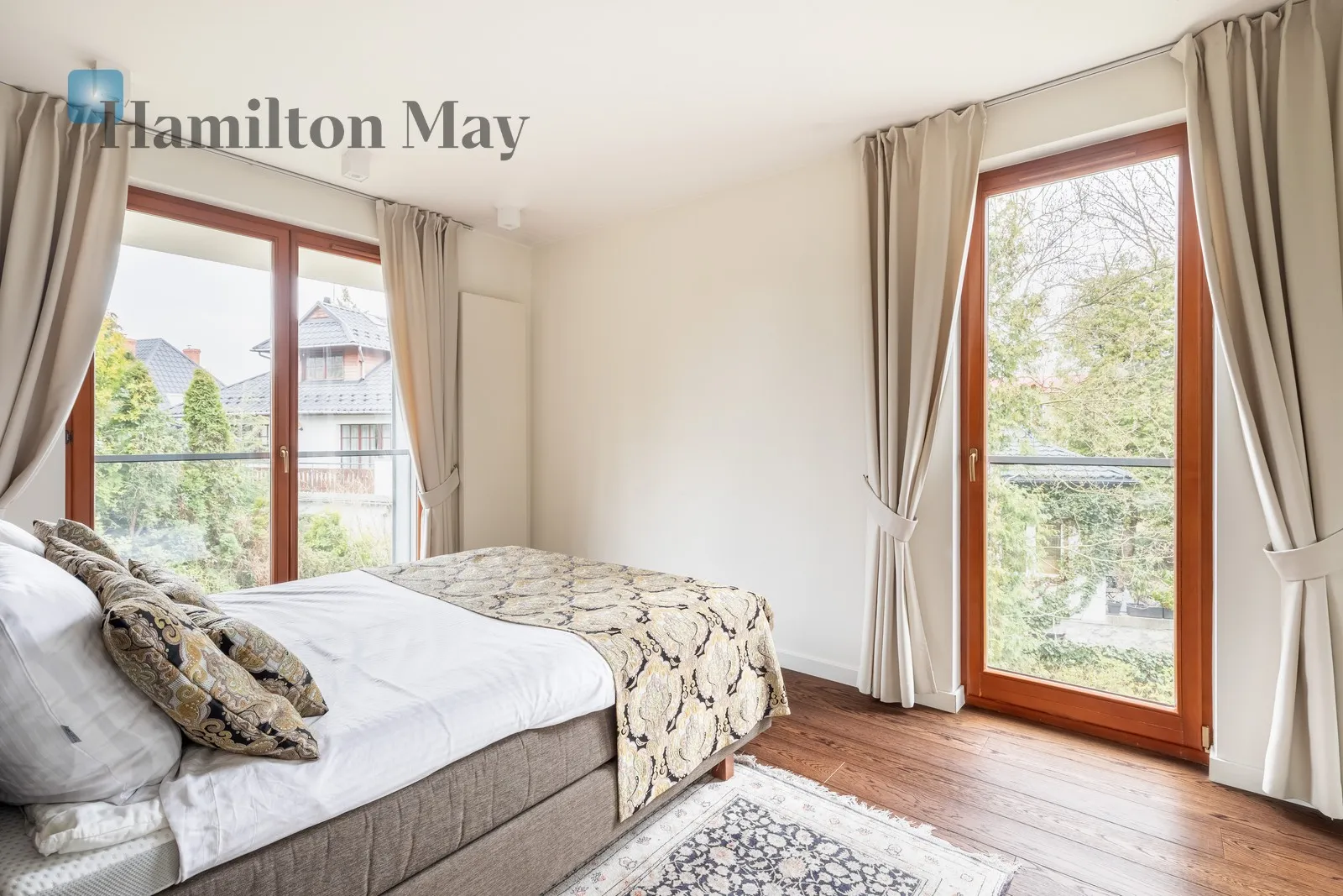 Luksusowy trzypokojowy apartament z dwoma balkonami w nowym budynku na Woli Justowskiej - slider