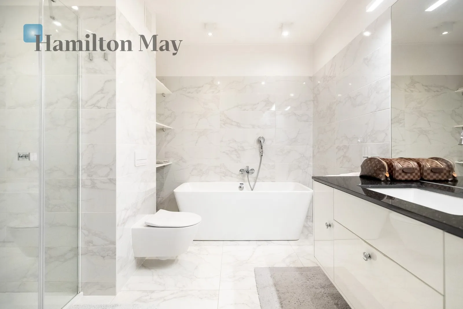 Luksusowy trzypokojowy apartament z dwoma balkonami w nowym budynku na Woli Justowskiej - slider