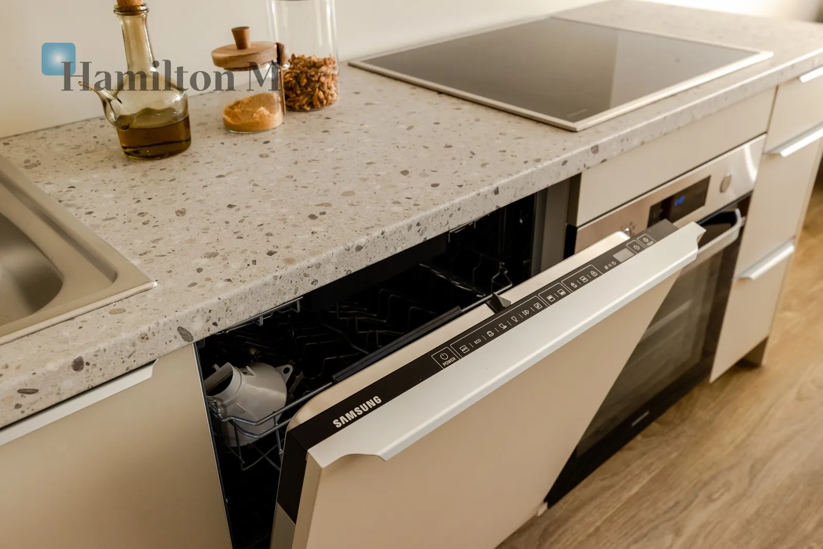 Dwa pokoje | 34.26 m2 | loggia Bokserska 54 - slider