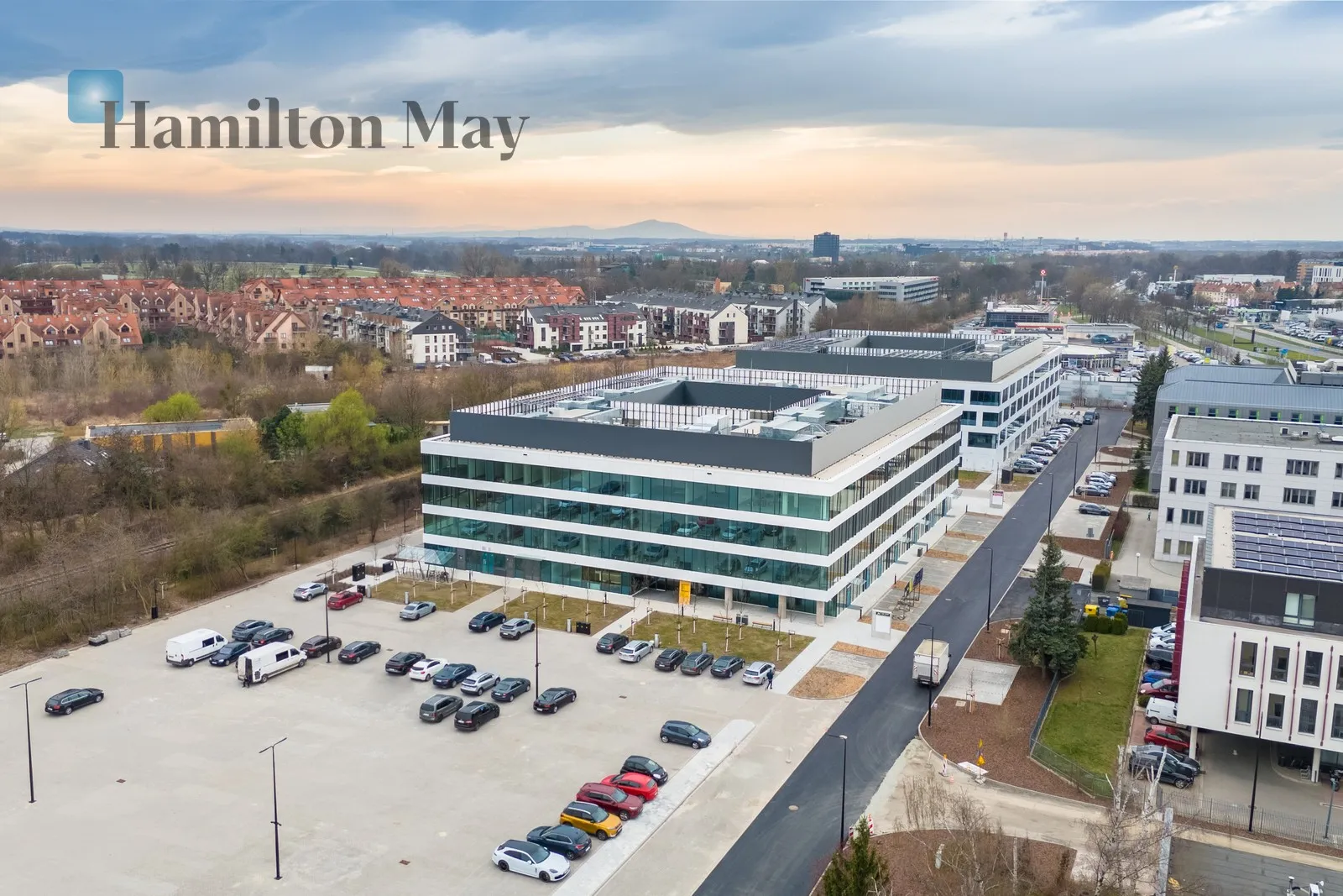 Subregion: Partynice Distance to centre: 5.42 km Level: 1 Price: 8431.8 EUR Bedrooms: null Bathrooms: null Plot size: nullm2 Layout: flexible - slider