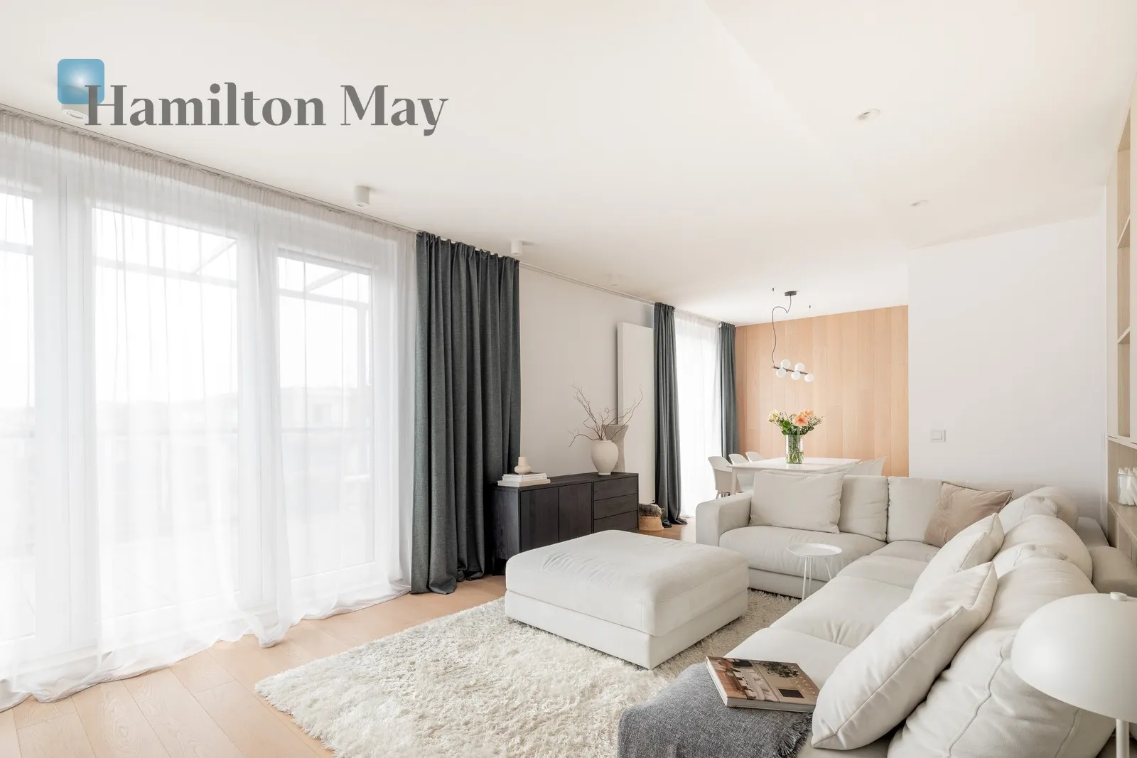 Designer penthouse with a 112-square-meter terrace on the top floor - slider