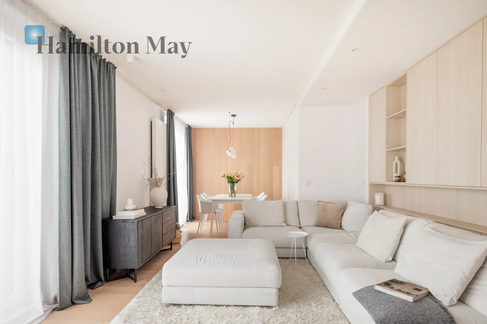 Designer penthouse with a 112-square-meter terrace on the top floor - slider