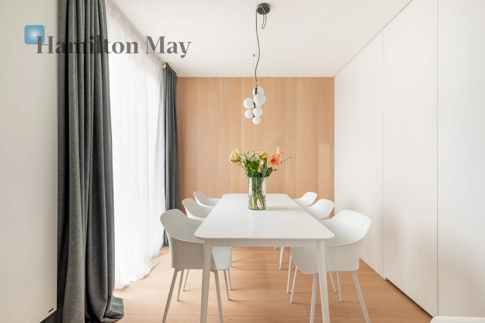 Designer penthouse with a 112-square-meter terrace on the top floor - slider