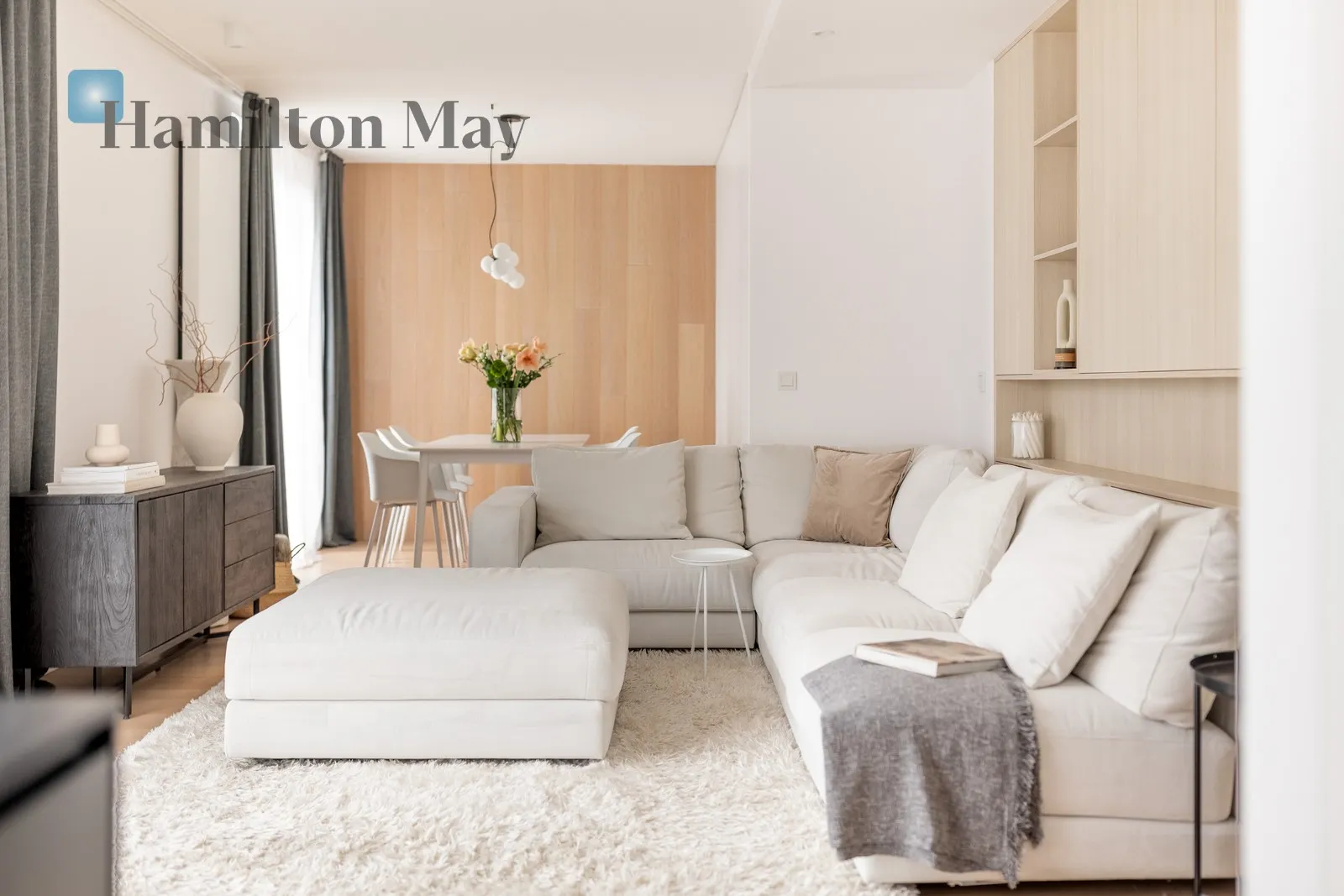 Designer penthouse with a 112-square-meter terrace on the top floor - slider