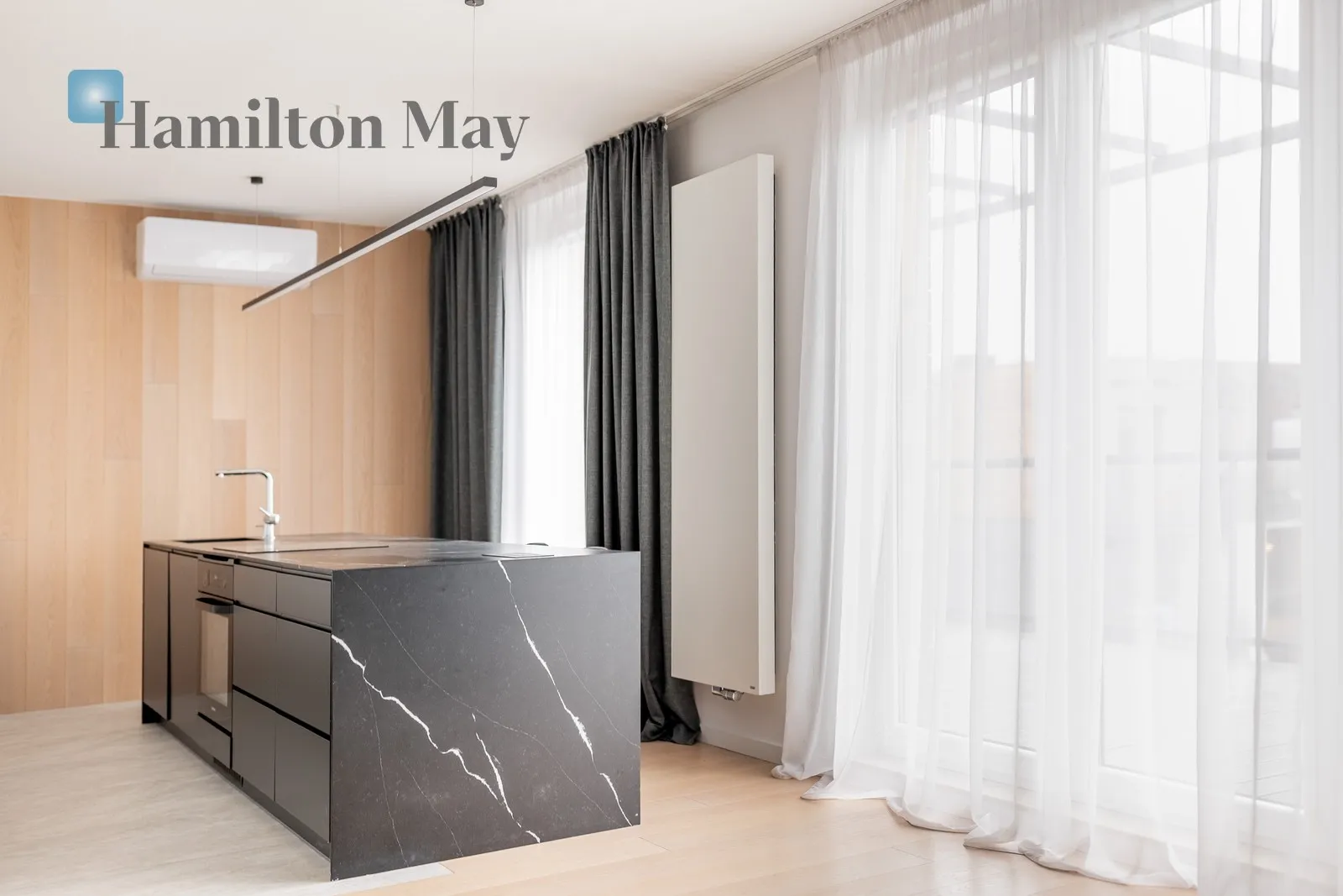 Designer penthouse with a 112-square-meter terrace on the top floor - slider