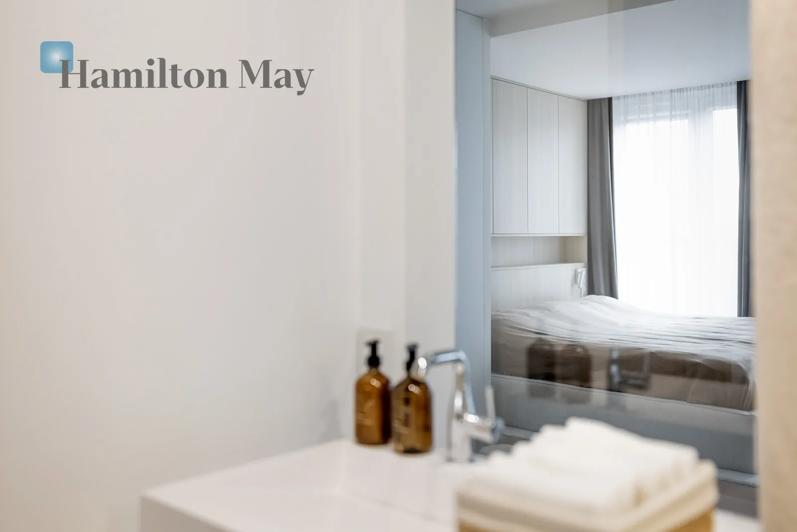 Designer penthouse with a 112-square-meter terrace on the top floor - slider