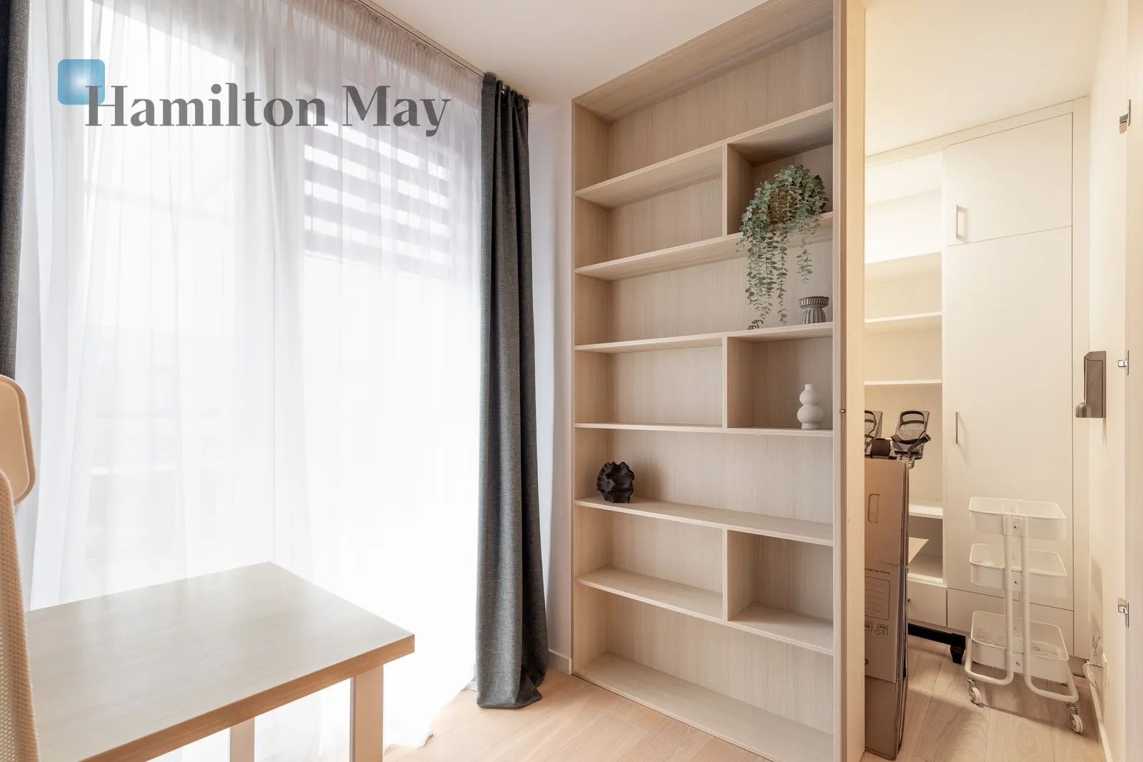 Designer penthouse with a 112-square-meter terrace on the top floor - slider