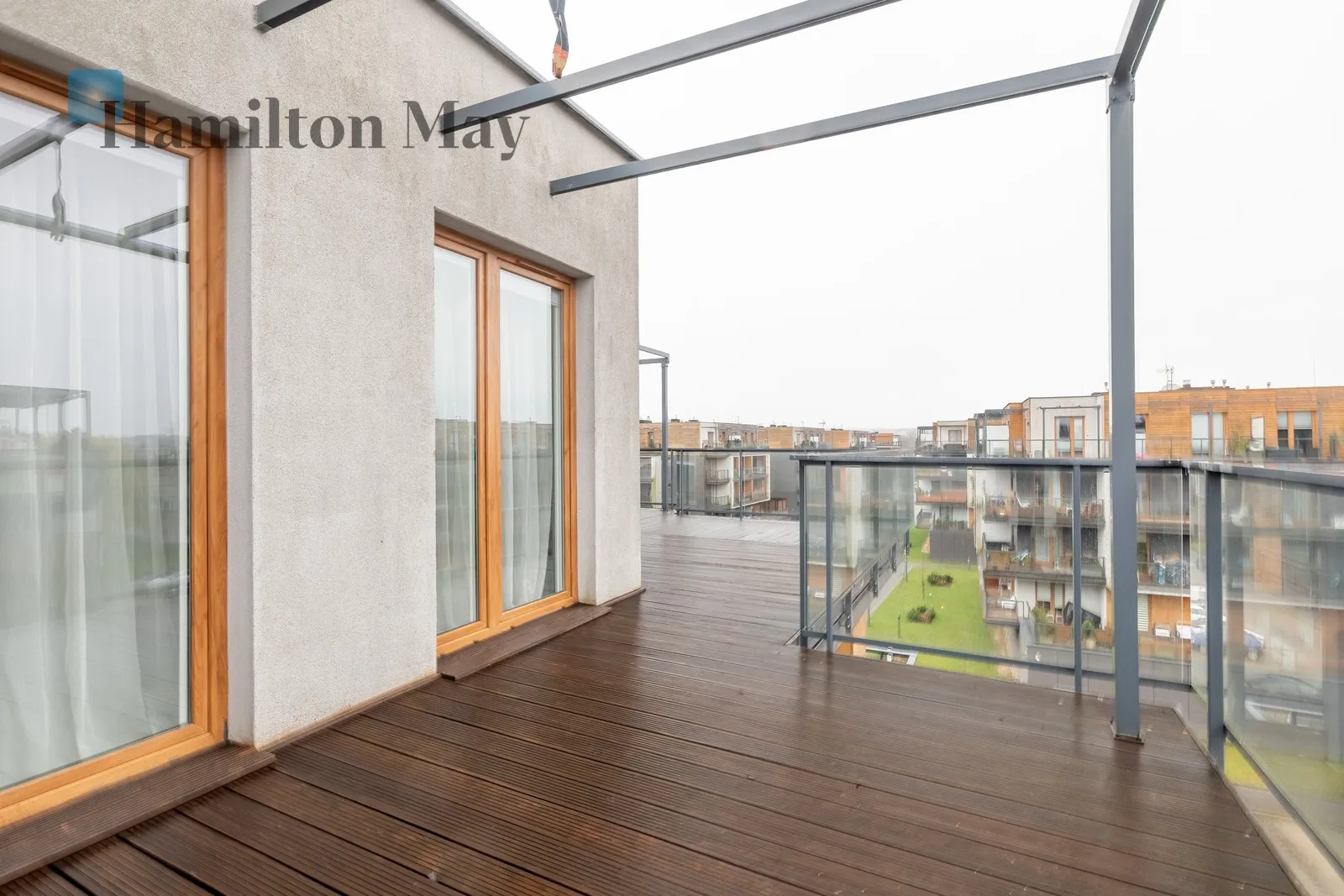 Designer penthouse with a 112-square-meter terrace on the top floor - slider