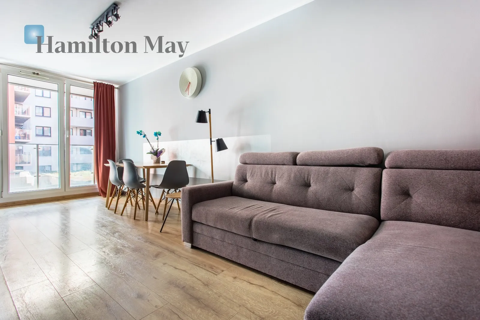 3 bedrooms | balcony | AC | Pixel House - slider