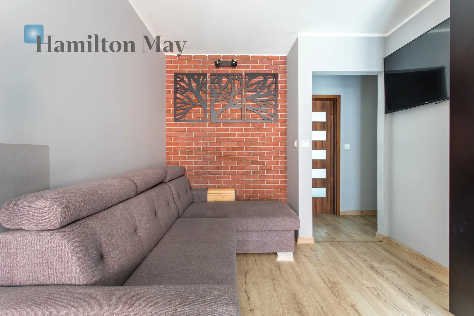 3 bedrooms | balcony | AC | Pixel House - slider