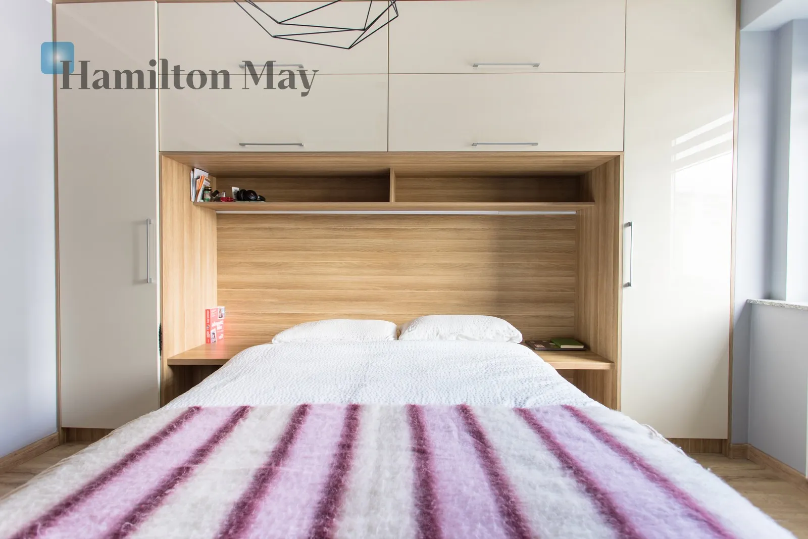 3 bedrooms | balcony | AC | Pixel House - slider