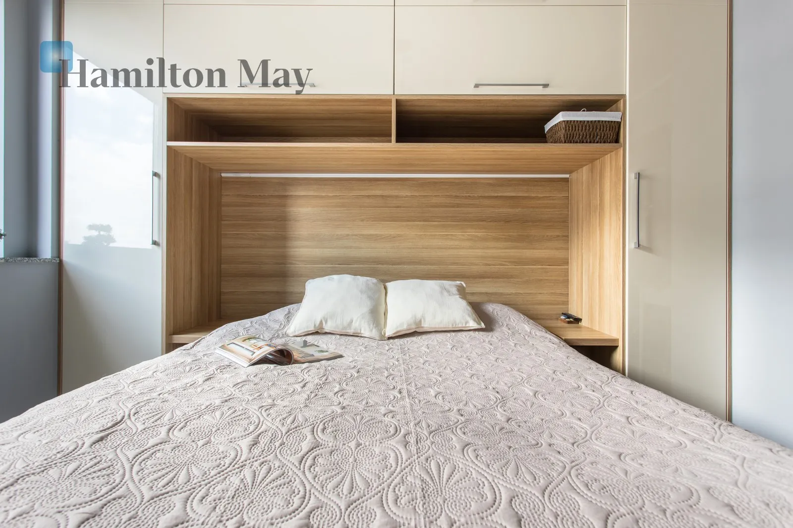 3 bedrooms | balcony | AC | Pixel House - slider