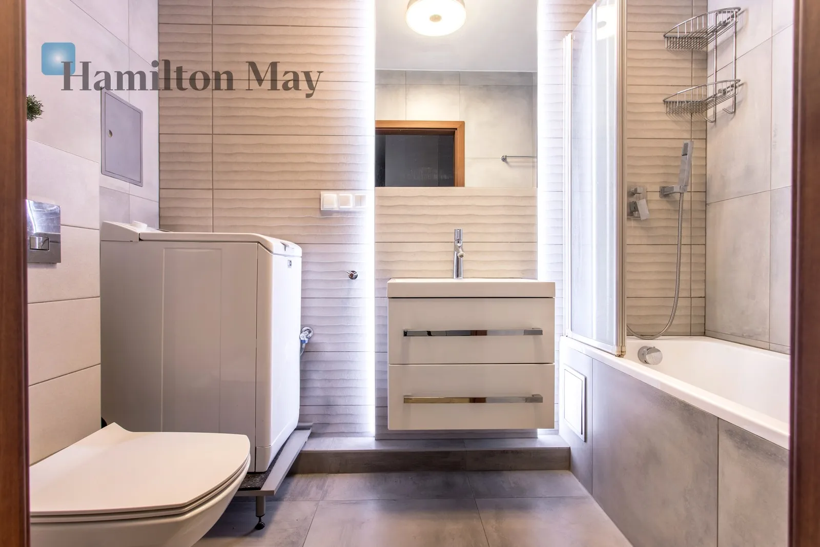 3 bedrooms | balcony | AC | Pixel House - slider
