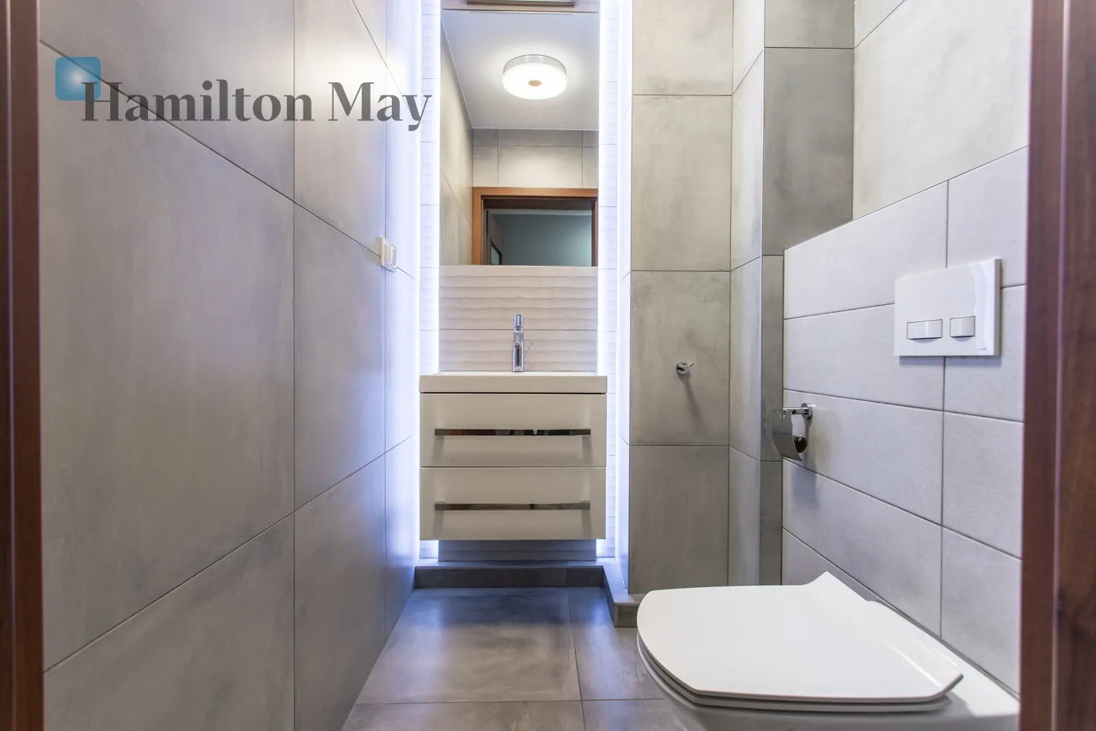 3 bedrooms | balcony | AC | Pixel House - slider