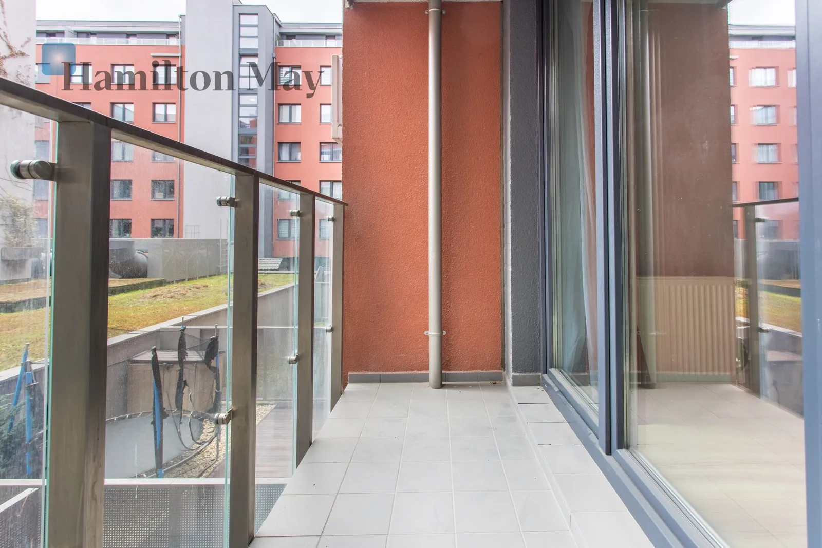 3 bedrooms | balcony | AC | Pixel House - slider