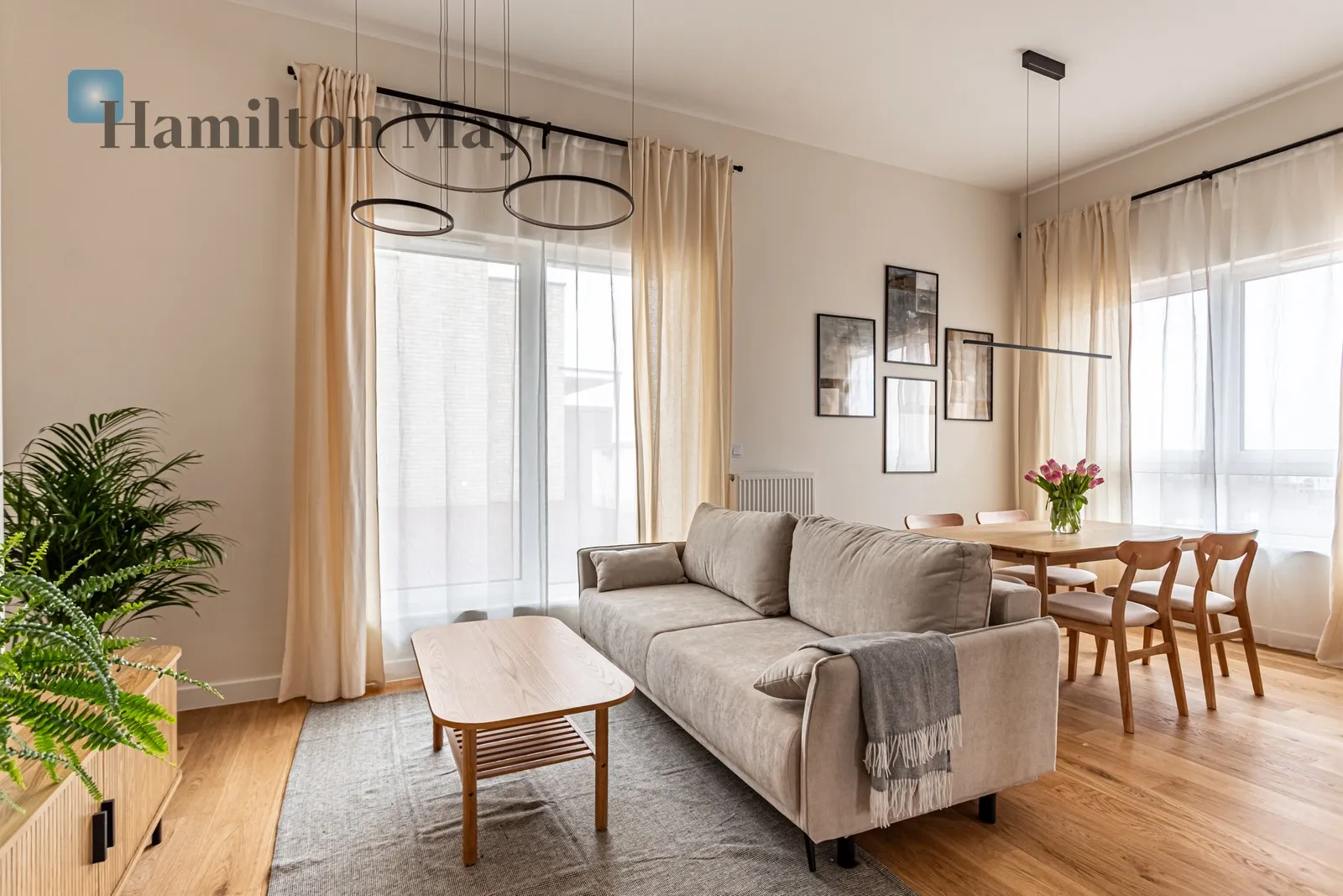 City: Warszawa Street: Silnikowa Region: Ursus Subregion: Szamoty Distance to centre: 9.01 km Level: 7 Price: 6500 PLN Bedrooms: 2 Bathrooms: 2 Size: 70m2 Price/m2: 93 PLN - slider