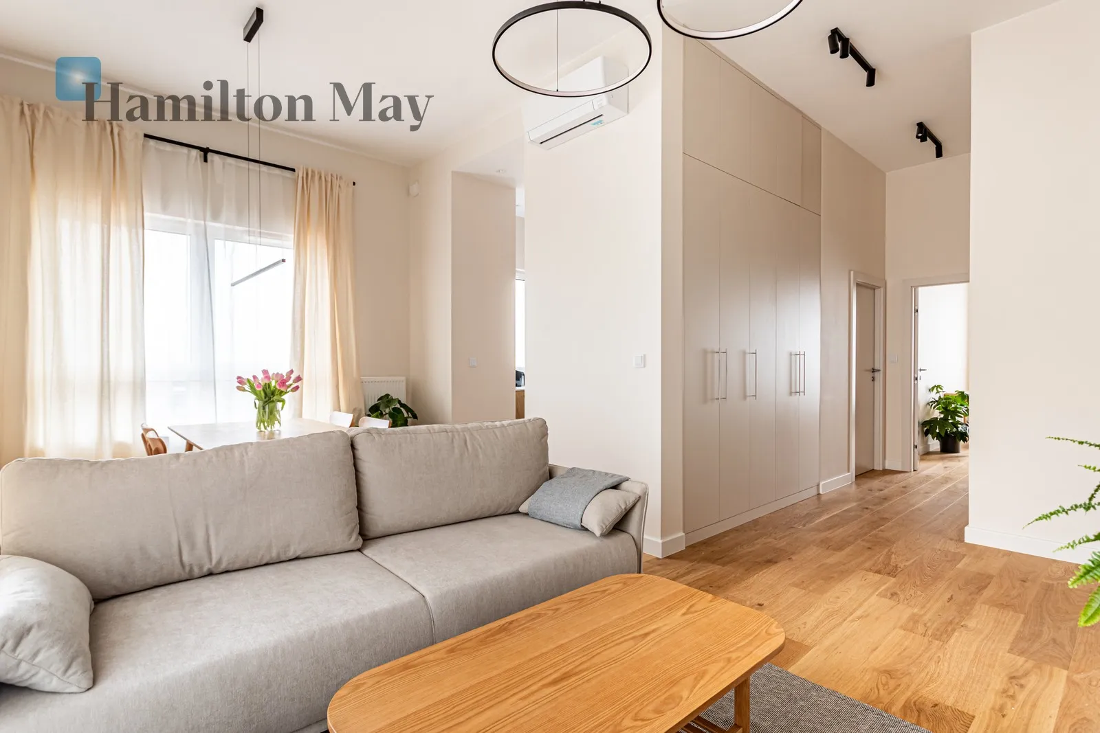 City: Warszawa Street: Silnikowa Region: Ursus Subregion: Szamoty Distance to centre: 9.01 km Level: 7 Price: 6500 PLN Bedrooms: 2 Bathrooms: 2 Size: 70m2 - slider