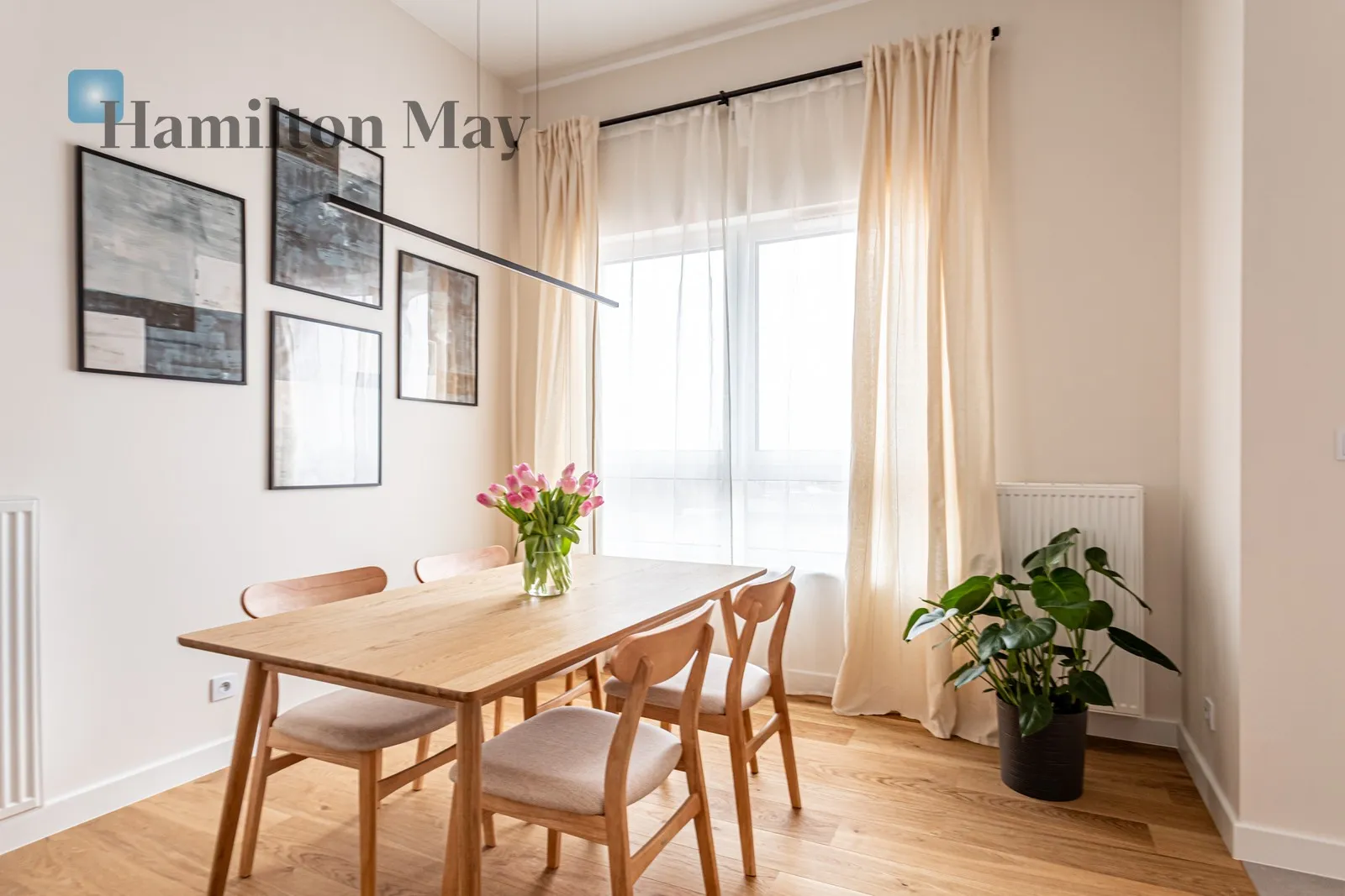 Street: Silnikowa Region: Ursus Subregion: Szamoty Distance to centre: 9.01 km Level: 7 Price: 6500 PLN Bedrooms: 2 Bathrooms: 2 Size: 70m2 Price/m2: 93 PLN - slider