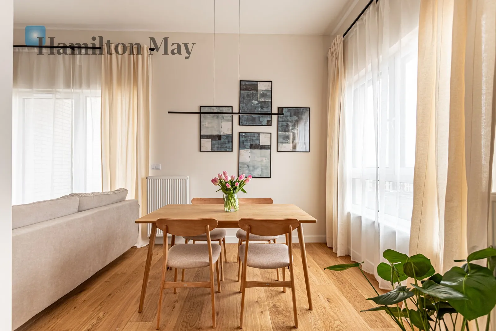 City: Warszawa Street: Silnikowa Region: Ursus Subregion: Szamoty Distance to centre: 9.01 km Level: 7 Price: 6500 PLN Bedrooms: 2 Bathrooms: 2 - slider