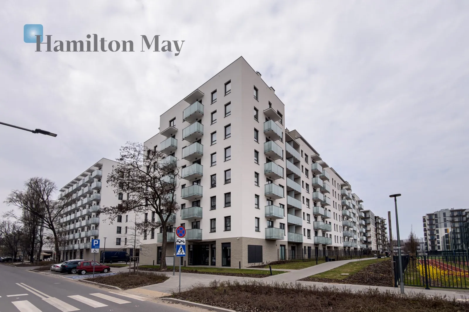 Distance to centre: 9.01 km Level: 7 Price: 6500 PLN Bedrooms: 2 Bathrooms: 2 Size: 70m2 - slider