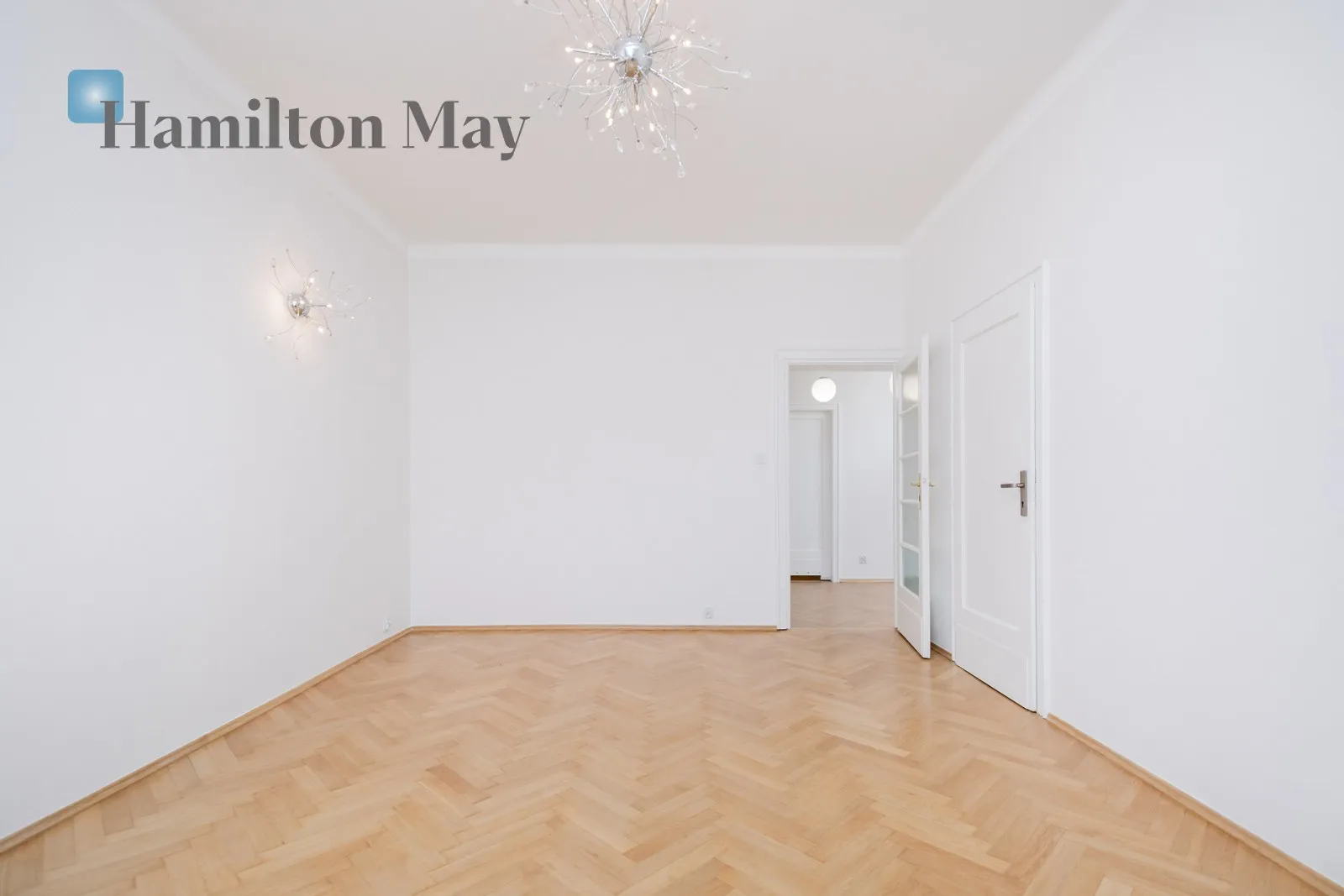 Street: Józefitów Region: Krowodrza Distance to centre: 1.42 km Level: 4 Price: 5700 PLN Bedrooms: 1 Bathrooms: 1 - slider