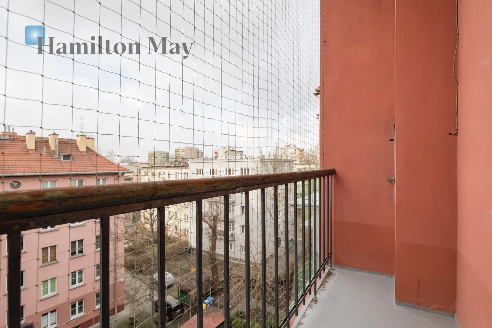 Street: Józefitów Region: Krowodrza Distance to centre: 1.42 km Level: 4 Price: 5700 PLN Bedrooms: 1 - slider