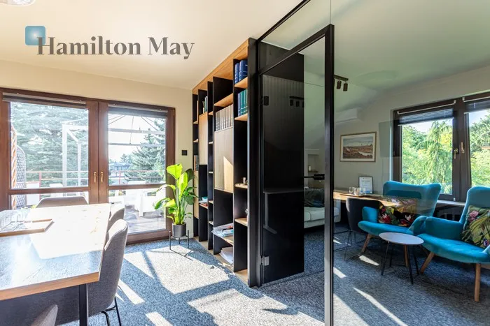 Street: Wołodyjowskiego Region: Mokotów Subregion: Służew Distance to centre: 5.78 km Level: 2 Price: 2990000 PLN Bedrooms: 7 Bathrooms: 2 Size: 180m2 Price/m2: 16611 PLN - slider