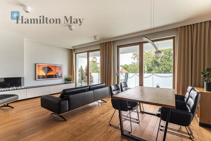 City: Warszawa Street: Różana Region: Mokotów Subregion: Stary Mokotów Distance to centre: 3.09 km Level: 3 Price: 12500 PLN Bedrooms: 2 Bathrooms: 2 Size: 100m2 Price/m2: 125 PLN - slider