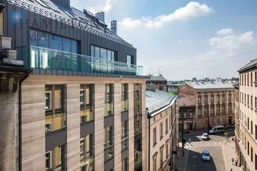 City: Kraków Street: św. Filipa Region: Stare Miasto Level: 6 Price: 2763 EUR Bedrooms: null Bathrooms: null Plot size: nullm2 Layout: none - slider