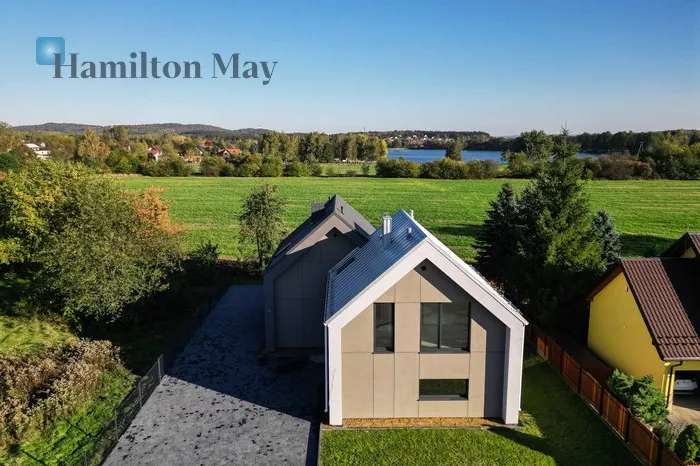 City: Cholerzyn Street: Cholerzyn  Region: Cholerzyn Price: 990000 PLN Bedrooms: 3 Bathrooms: 2 - slider