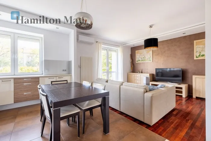 City: Kraków Street: Kotlarska Region: Grzegórzki Distance to centre: 1 km Level: 1 Price: 3800 PLN Bedrooms: 1 Bathrooms: 1 Size: 60m2 Price/m2: 63 PLN - slider