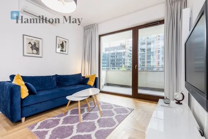 City: Warszawa Street: Burakowska Region: Wola Subregion: Powązki Distance to centre: 3.7 km Level: 1 Price: 4000 PLN Bedrooms: 1 Bathrooms: 1 Size: 36m2 - slider