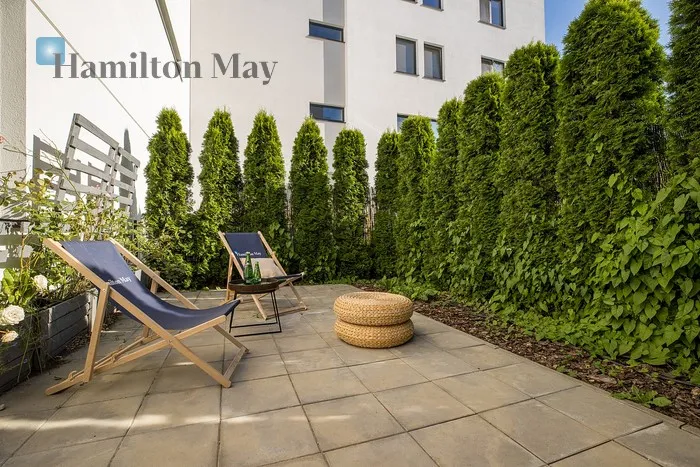 City: Warszawa Street: Poematu Region: Wawer Subregion: Falenica Distance to centre: 15.05 km Price: 1195000 PLN Bedrooms: 3 Bathrooms: 2 Size: 89.5m2 - slider