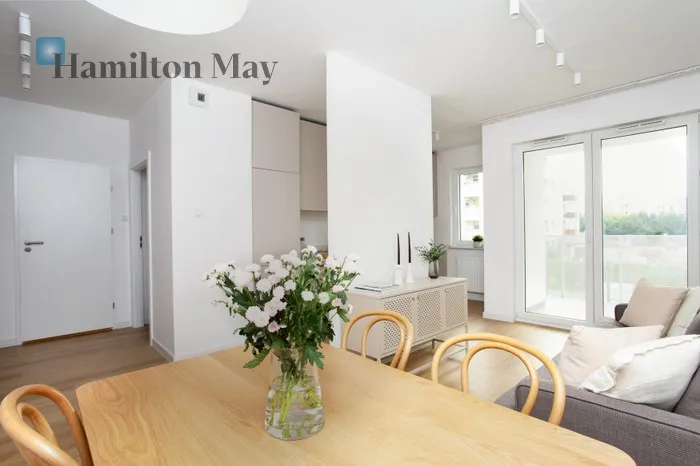 City: Kraków Street: Myśliwska Region: Podgórze Subregion: Płaszów Distance to centre: 4.69 km Price: 736000 PLN Bedrooms: 1 Bathrooms: 1 - slider