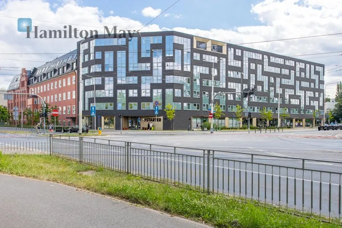 City: Wrocław Street: Dyrekcyjna Region: Krzyki Distance to centre: 1.72 km Level: 1 Price: 319608 PLN - slider