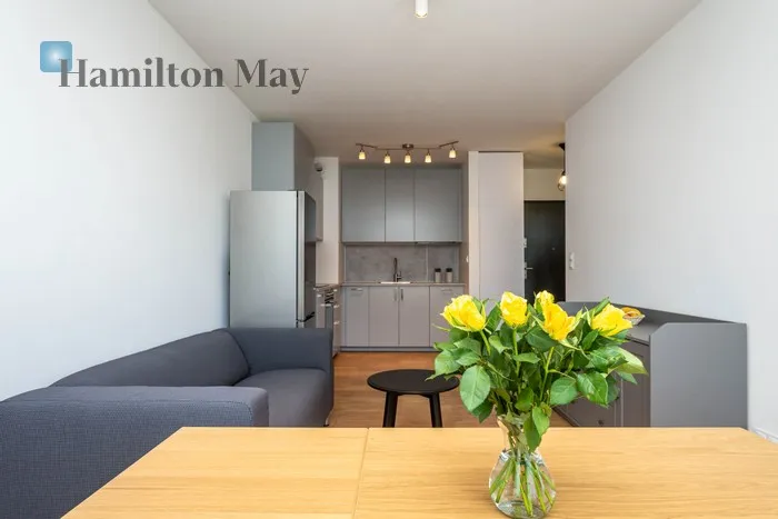 City: Kraków Street: Andrzeja Zauchy Region: Prądnik Biały Subregion: Górka Narodowa Distance to centre: 4.49 km Level: 4 Price: 2700 PLN Bedrooms: 1 Bathrooms: 1 Size: 36m2 Price/m2: 75 PLN - slider