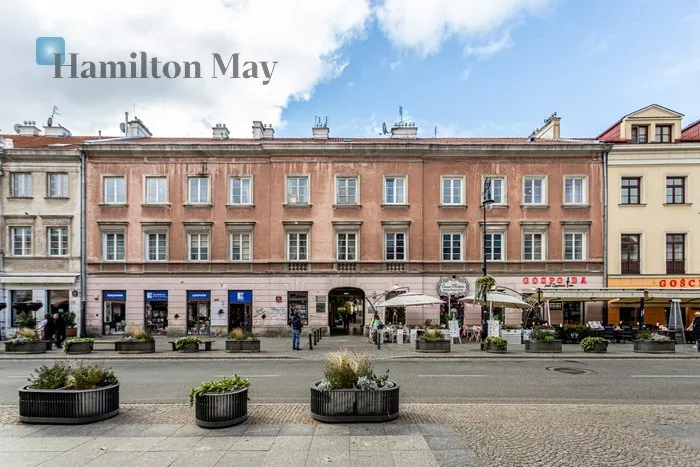 Subregion: Śródmieście Południowe Distance to centre: 0.68 km Level: 2 Price: 2480000 PLN Bedrooms: 5 Bathrooms: 2 - slider