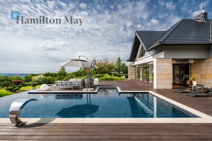 City: Zelków Street: Willowa Region: Zelków Price: 10000000 PLN Bedrooms: 3 Bathrooms: 3 Plot size: 8000m2 Price/m2: 13333 PLN - slider