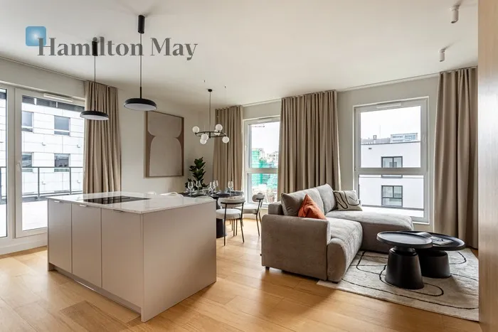 City: Warszawa Street: Domaniewska Region: Mokotów Subregion: Służewiec Distance to centre: 5.29 km Level: 7 Price: 15600 PLN Bedrooms: 3 Bathrooms: 2 Size: 85m2 Price/m2: 184 PLN - slider