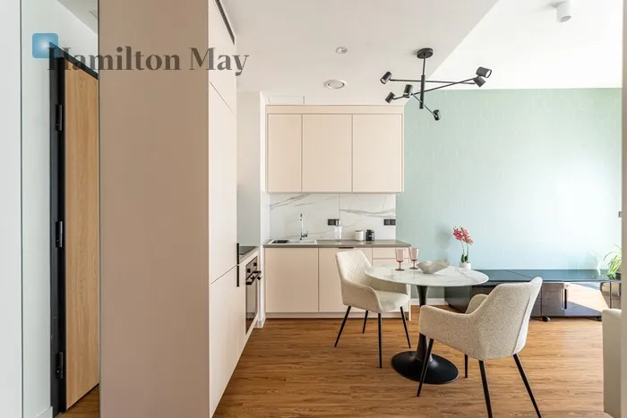 City: Warszawa Street: Prosta Region: Wola Subregion: Czyste Distance to centre: 1.96 km Level: 6 Price: 4500 PLN Bedrooms: 1 Bathrooms: 1 Size: 34m2 Price/m2: 132 PLN - slider