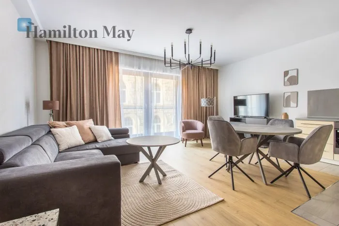 City: Wrocław Street: Krawiecka Region: Stare Miasto Distance to centre: 0.51 km Level: 4 Price: 3700 PLN Bedrooms: 1 Bathrooms: 1 Size: 66m2 Price/m2: 56 PLN - slider