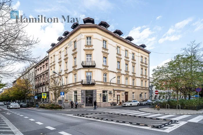 City: Kraków Street: Słowiańska Region: Stare Miasto Level: 4 Price: 1095000 PLN Bedrooms: 1 Bathrooms: 1 Size: 77m2 Price/m2: 14221 PLN - slider