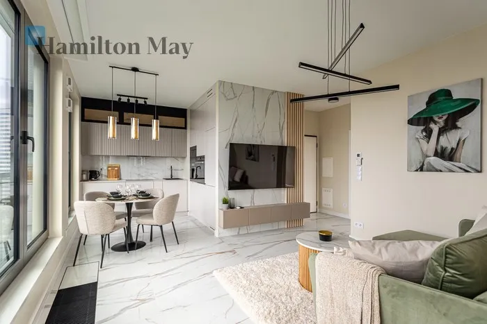 City: Warszawa Street: Grzybowska Region: Wola Subregion: Mirów Distance to centre: 1.32 km Level: 13 Price: 9000 PLN Bedrooms: 1 Bathrooms: 1 - slider